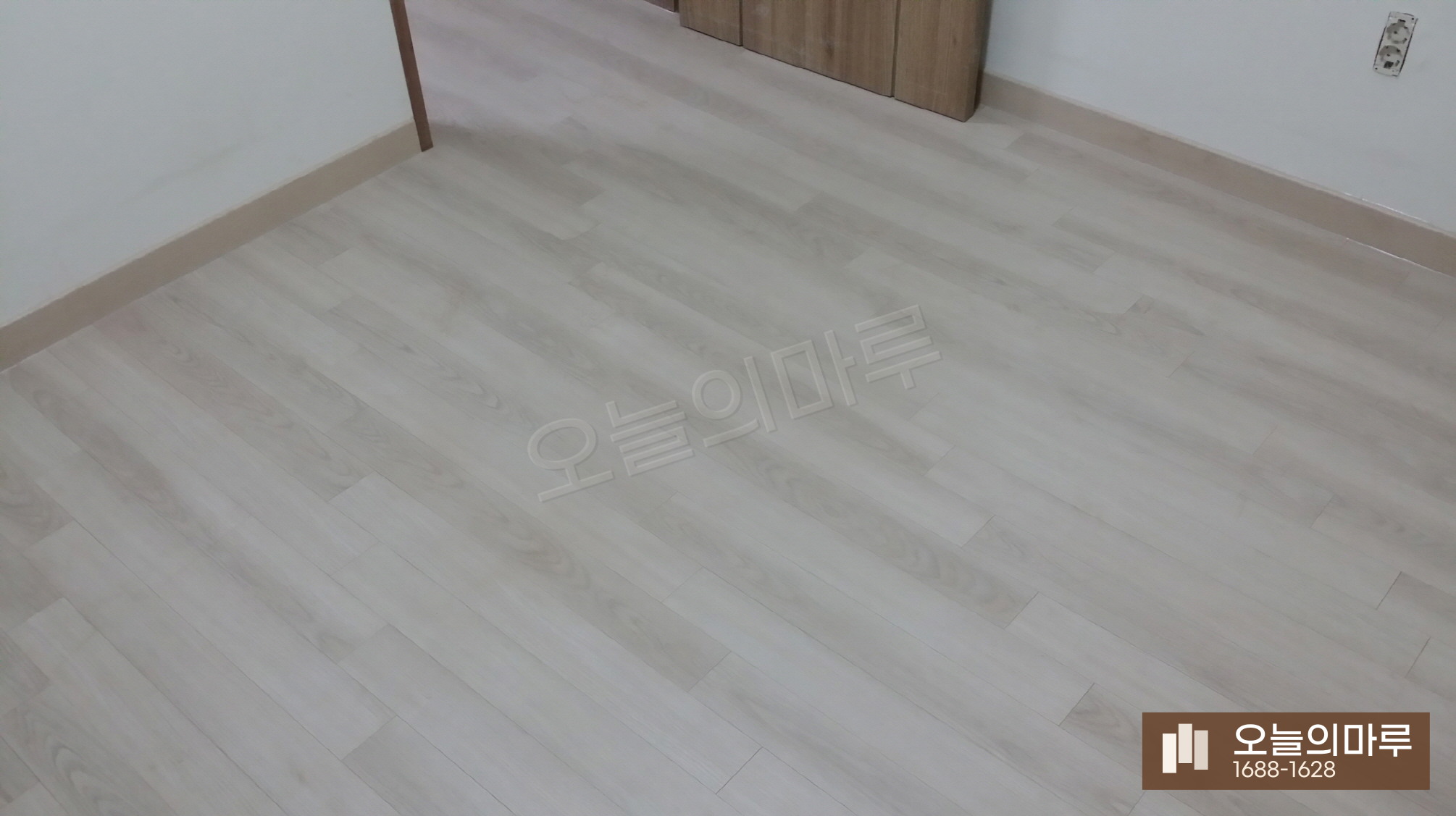 평택 비전동 한솔 울트라 블랑화이트오크 아파트 강마루 시공 시공 완료