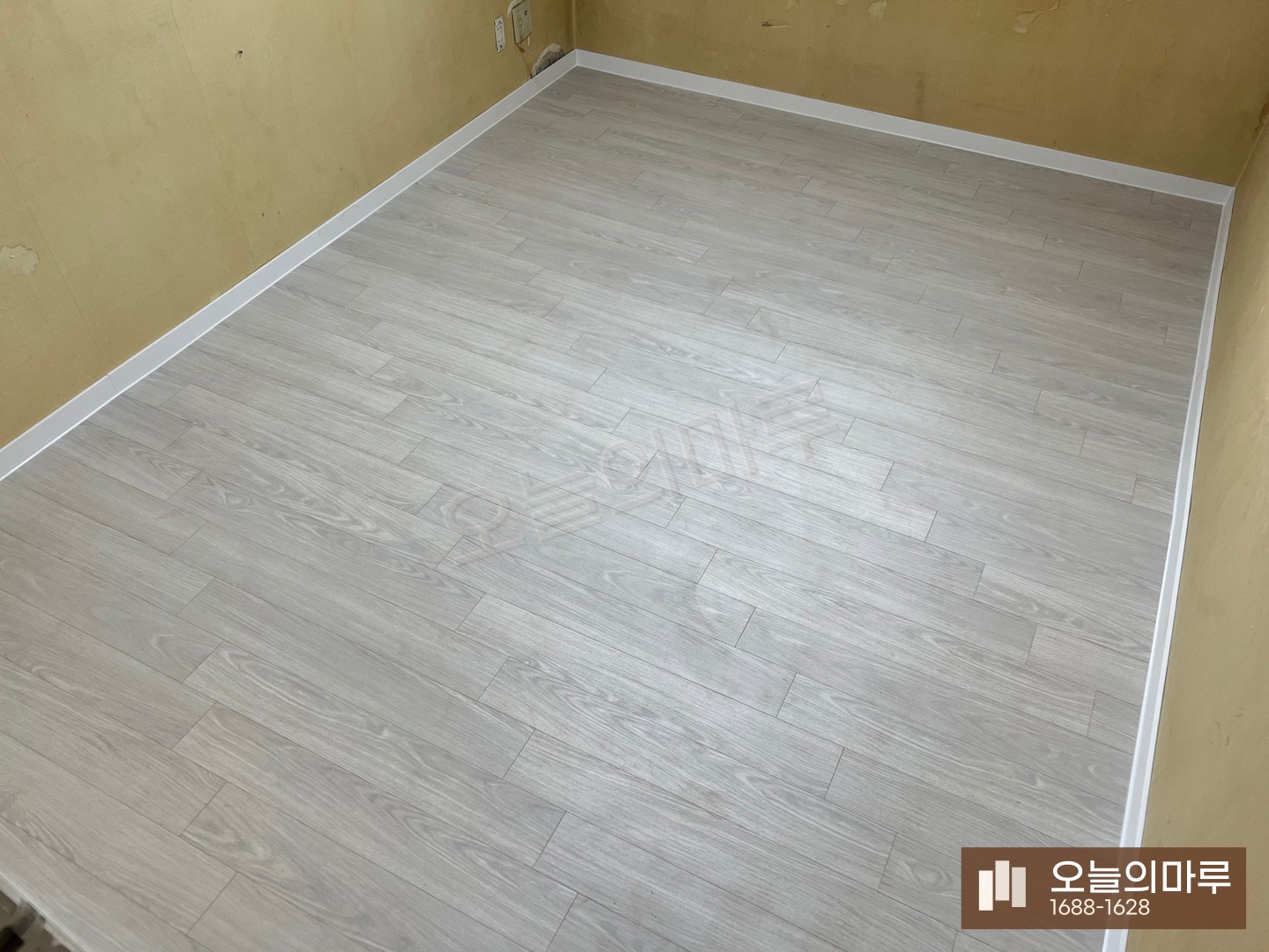 과천 부림동 스타 하이마루 화이트오크 아파트 강마루 시공 시공 후