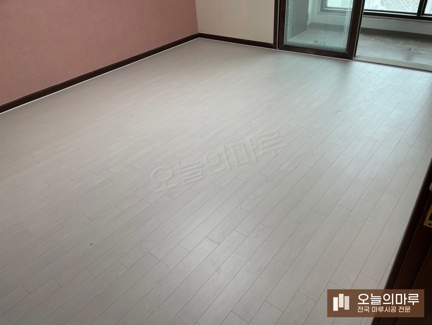 안동 북후면 동화 나투스진 어반화이트 아파트 강마루 시공 시공 후