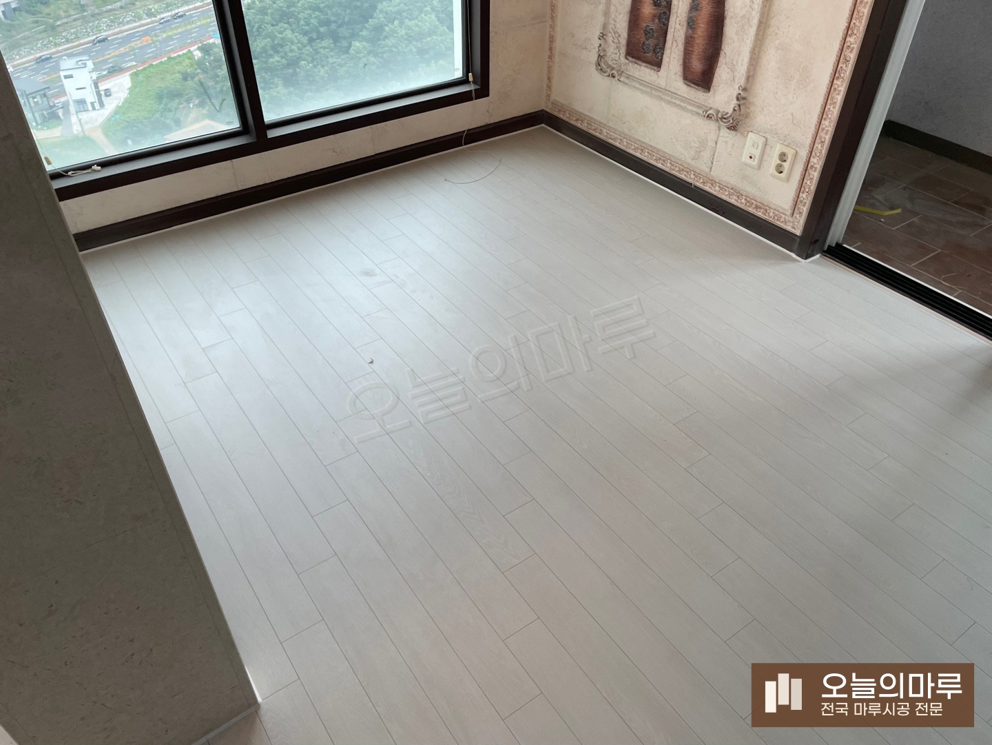 안동 북후면 동화 나투스진 어반화이트 아파트 강마루 시공 시공 후