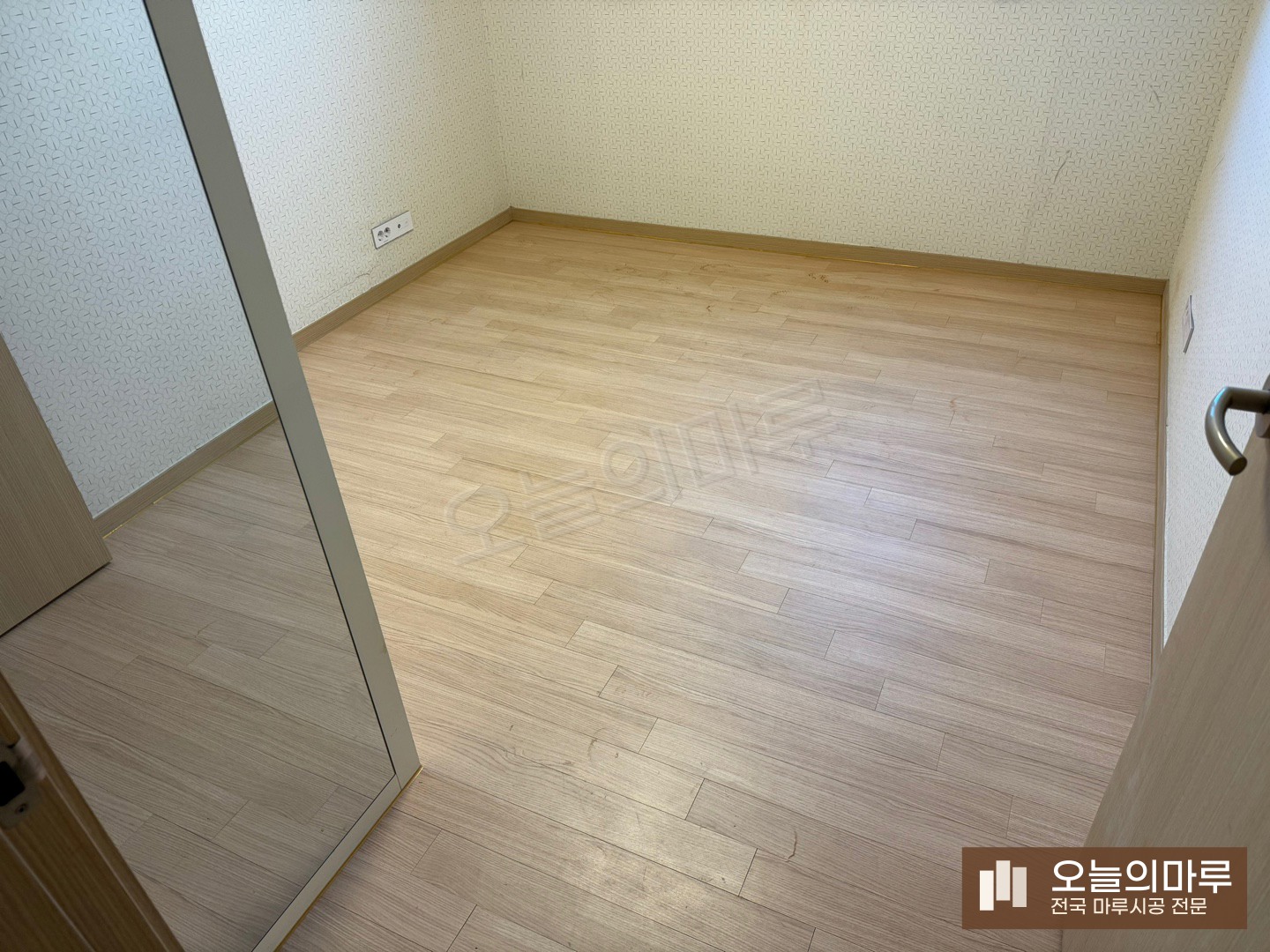 옥천 군서면 스타 하이마루 노르딕오크 아피트 강마루 시공 시공 후